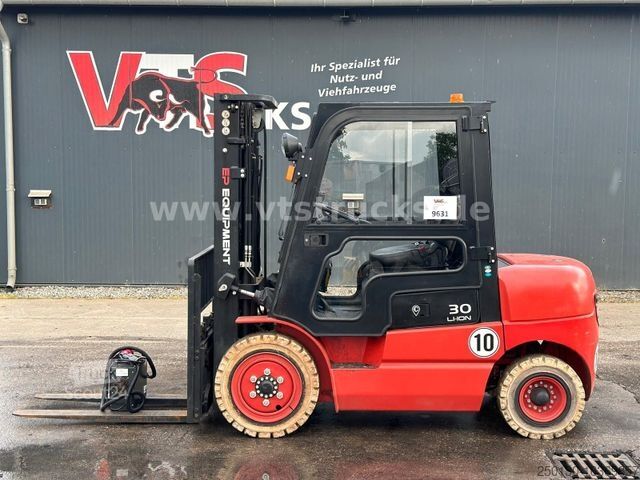 Ανυψωτικό περονοφόρο με εμπρόσθιο φορτηγό EP EFL 302 Elektrostapler BJ.2020