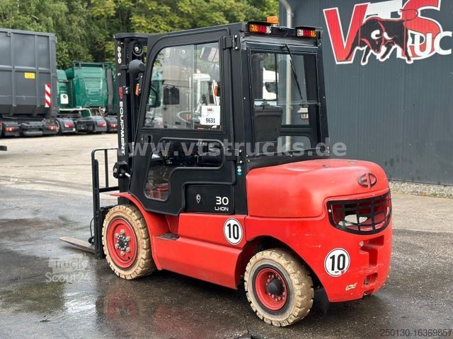 Ανυψωτικό περονοφόρο με εμπρόσθιο φορτηγό EP EFL 302 Elektrostapler BJ.2020