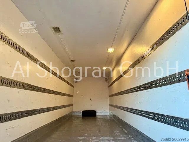 Resväska Mercedes-Benz SK 1824 /Koffer Chereau/297 tkm/Eu2/LBW