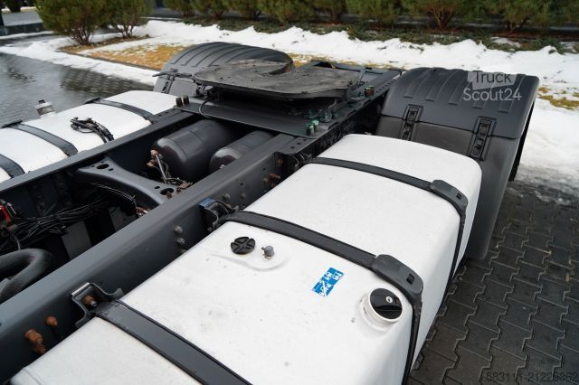 Standard tractor unit SCANIA R 410 / RETARDER / OPTICRUISE