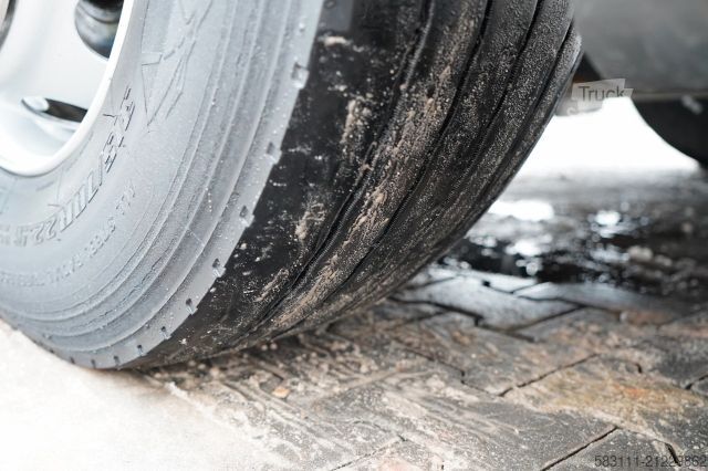 Standard tractor unit SCANIA R 410 / RETARDER / OPTICRUISE