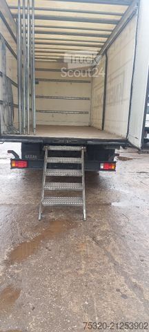 Transporter mit Koffer IVECO 75E16 Möbelkoffer