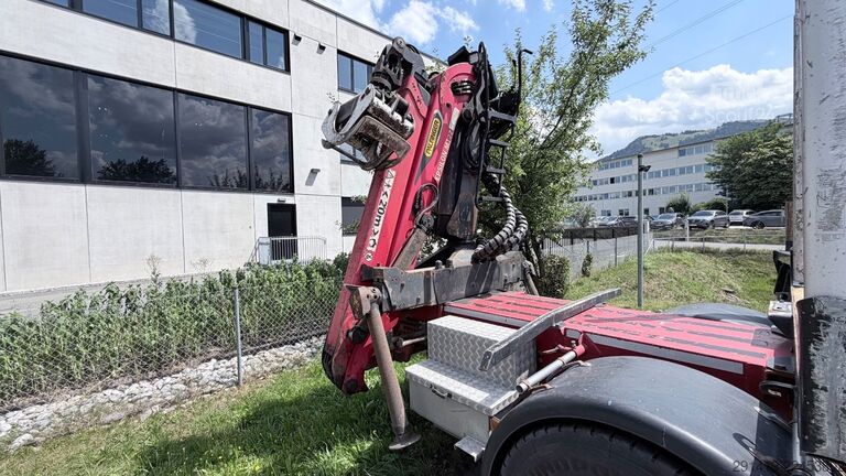Apaļkoku pārvadāšanas kravas auto SCANIA R490 6x4 Holzlkw mit Epsilon Kran Bj 2017