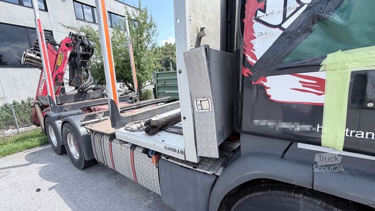 Apaļkoku pārvadāšanas kravas auto SCANIA R490 6x4 Holzlkw mit Epsilon Kran Bj 2017