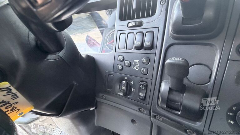 Apaļkoku pārvadāšanas kravas auto SCANIA R490 6x4 Holzlkw mit Epsilon Kran Bj 2017