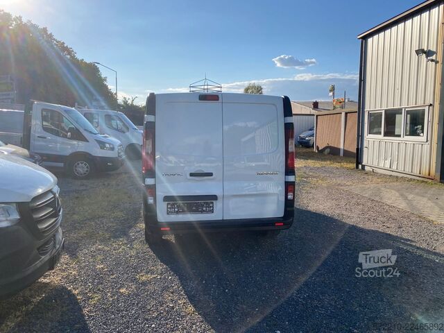 Minibus RENAULT Trafic Doka,6-Sitzer,Klima,Kamera,Navi,S&S