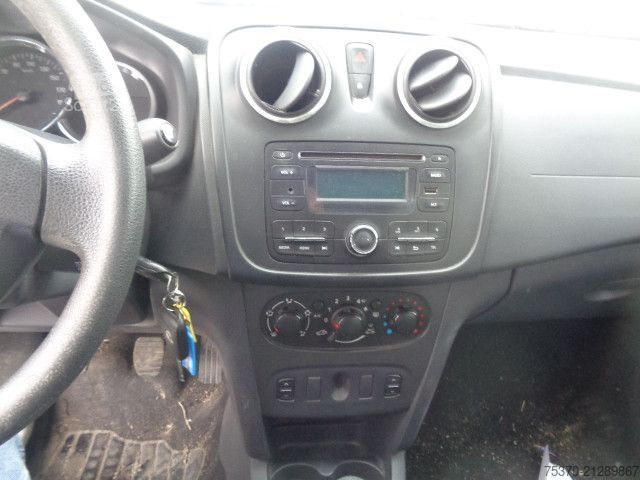 Fourgon personnalisé  SANDERO