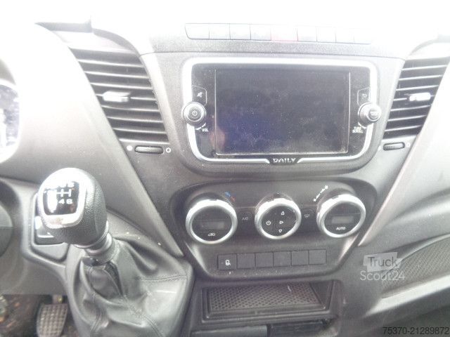 Camion plateau avec bâche IVECO DAILY 35C18 3.0 - 4100