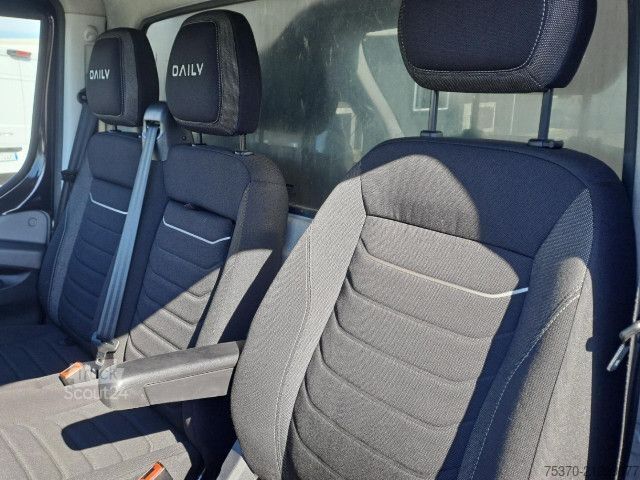 Camion bâché IVECO DAILY 35C18 3.0 - 4100