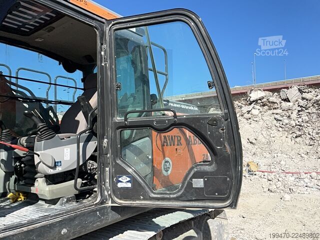 Rupsgraver Hitachi ZX210LC-6