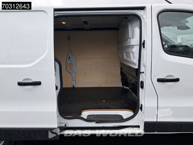 Aukšto stogo universalas Renault Trafic 130pk L2H1 LED Klima Tempomat Parkensens...