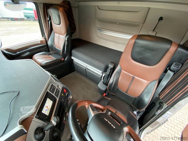 Standard nyergesvontató DAF XF 530 | Retarder*SSC*Standklima*Navi*Skylights