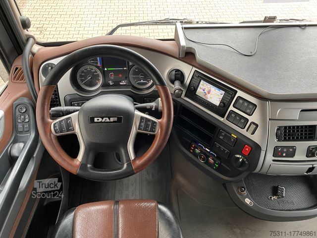 Standard nyergesvontató DAF XF 530 | Retarder*SSC*Standklima*Navi*Skylights