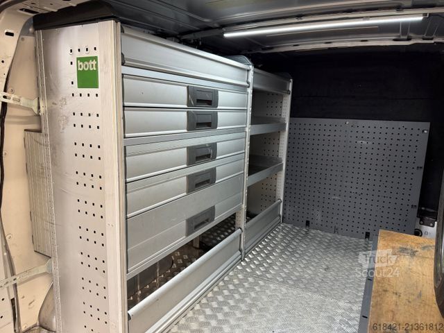 Панельний фургон MERCEDES-BENZ Vito Kasten 114 2.1 CDI RWD BOTT WERKSTATT