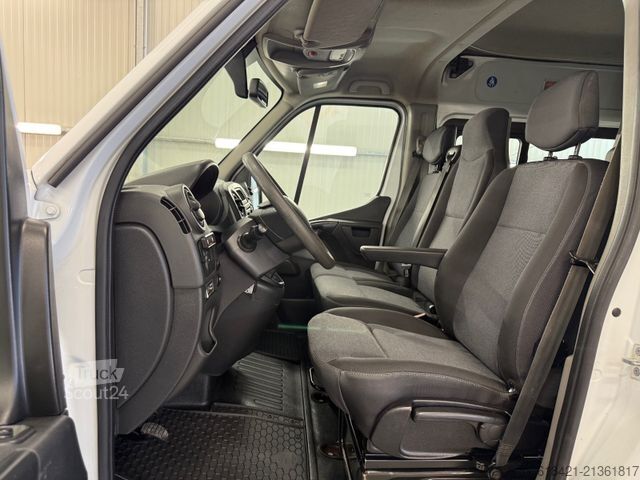 Dobozos furgon RENAULT MASTER L2H2 DOKA 6seats +neto export