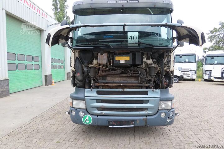 Standard-SZM Scania R420 2 tanks,   2 beds,  manual gearbox