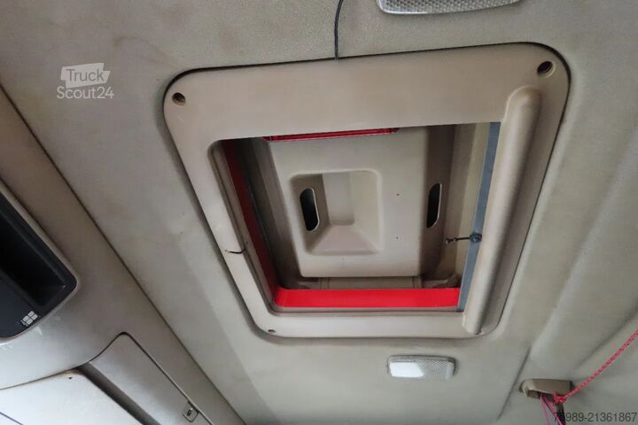 Standard-SZM Scania R420 2 tanks,   2 beds,  manual gearbox