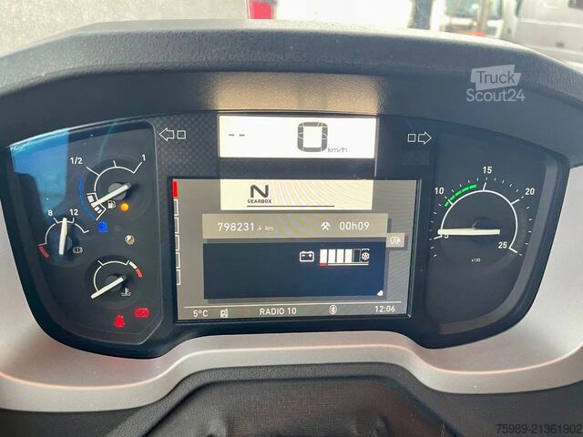 Standard-SZM Renault T520 VF610A368JD013995   RETARDER, 2 tanks,  PA...