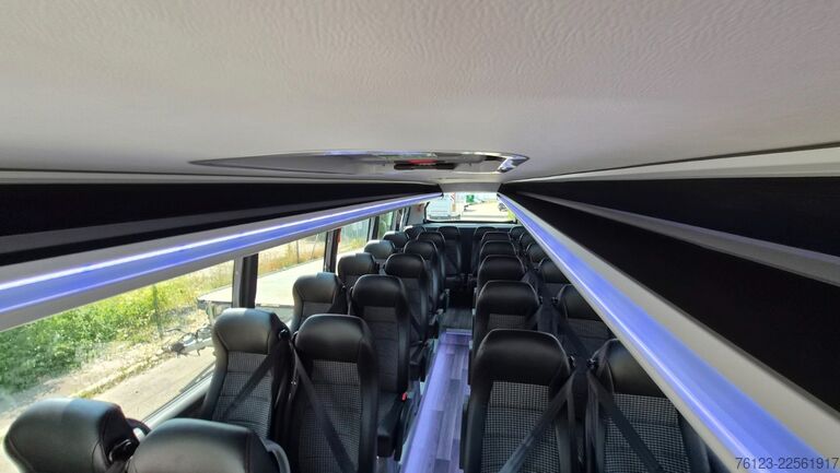 Minibus IVECO 2x Daily 70 Lagerfahrzeug Ferqui Sunrise 2,5 m B
