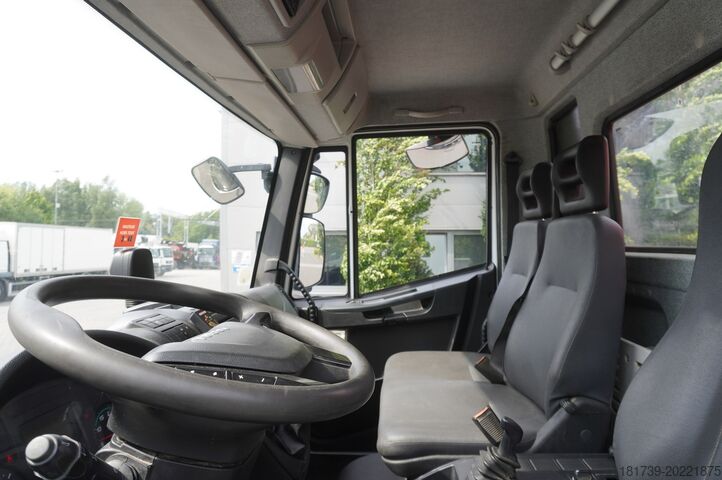 Basculante trilateral Iveco Eurocargo 160-250 / Fassi F95 crane