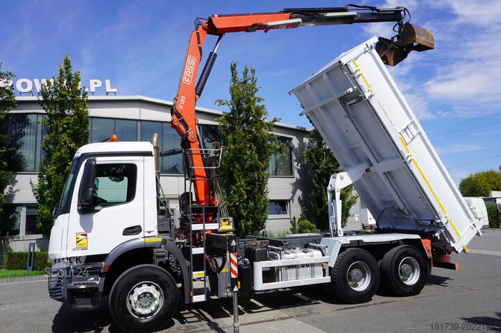 Trojstranný sklápěč Mercedes-Benz Arocs 2636 / 6x4 / HDS Fassi / 3-Way Tip