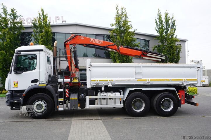 Trojstranný sklápěč Mercedes-Benz Arocs 2636 / 6x4 / HDS Fassi / 3-Way Tip