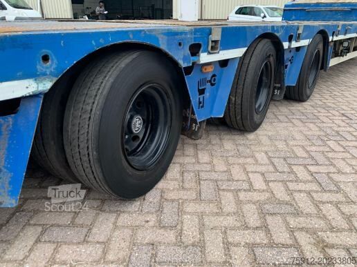 Turbo's Hoet Lowbed Trailer - 53 Tons Capacity, 3 Steering BPW Axles Turbo's Hoet LOWBED TRAILER - 53 TONS CAPACITY 3 STEERING BP...