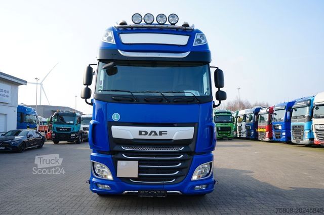 Standard trækkerunit DAF XF530 SSC ACC LDWS Standklima Xenon Navi