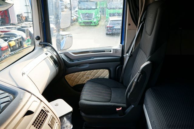 Standard trækkerunit DAF XF530 SSC ACC LDWS Standklima Xenon Navi