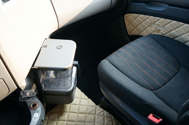 Standard trækkerunit DAF XF530 SSC ACC LDWS Standklima Xenon Navi