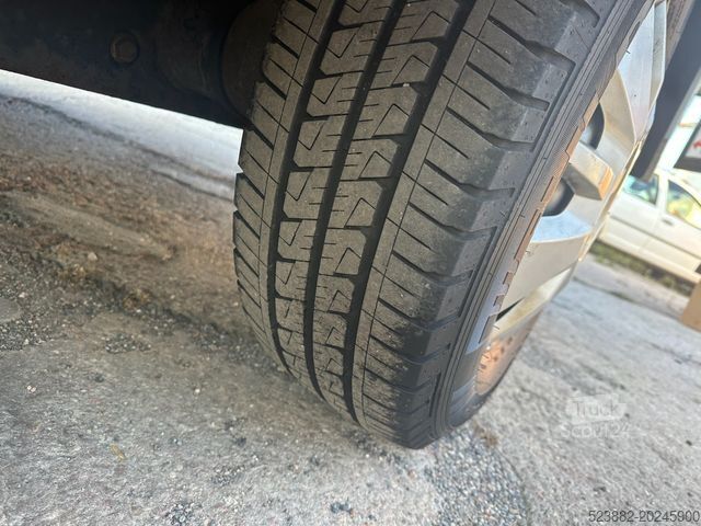 Jääkaappikorinen pakettiauto FIAT Ducato Schaden*Thermoking V300Max*Tiefkühl*Rampe