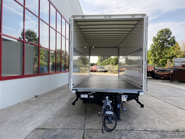 Rimorchio a cassetta Möslein TK0105D-L Weiß  Tandem Koffer, Ladebordwand 1,5 t + DurchladbarNeufahrzeug --