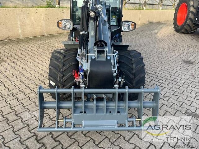 Bahçe yükleyici Giant G 2700 TELE HD