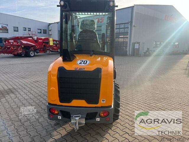 Bahçe yükleyici Giant G 2700 TELE HD