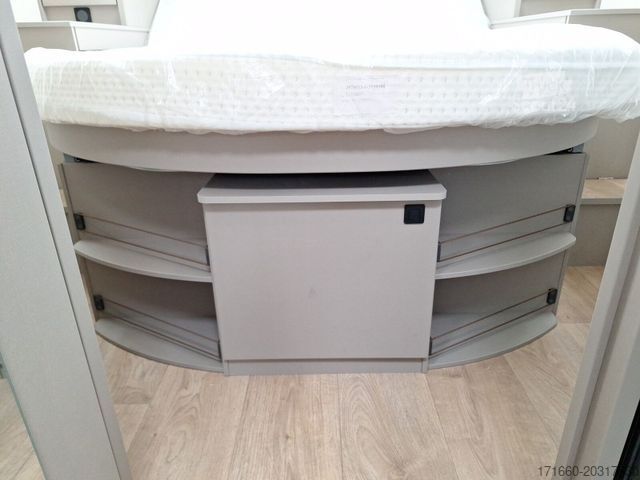 Polointegrovaný obytný vůz BÜRSTNER Campeo TD 736 Sofort verfügbar!