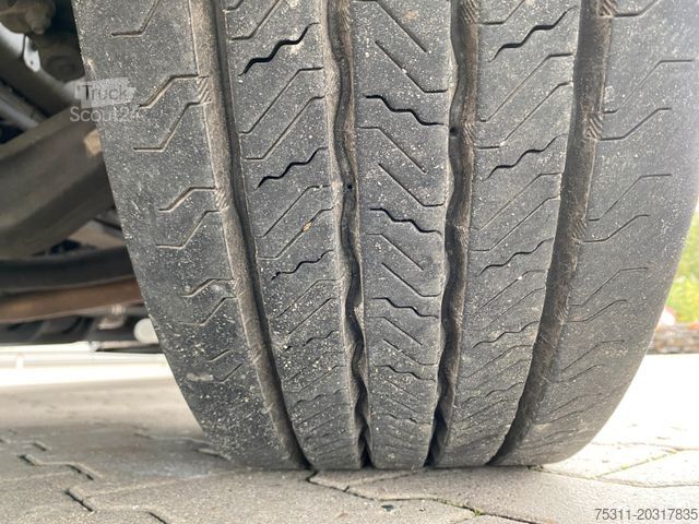 Ladbil med lad MAN TGM 15.290| HIAB 099 E-2 Faltkran*3xSitze*1.Hand