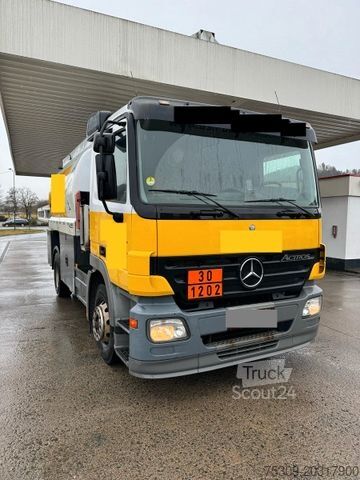 Tank kamyonu MERCEDES-BENZ Actros 1844  - Tankwagen 13.100 L - Getriebe NEU