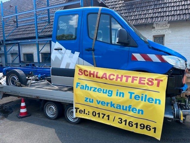 Dodávkový podvozek MERCEDES-BENZ TEILEVERKAUF Sprinter 215 DoKa Motor&Getriebe ok