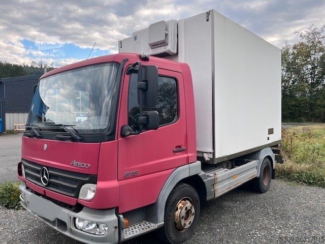 Hladilni dostavnik MERCEDES-BENZ 815 Thermoking mit Rohrbahnen TÜV NEU