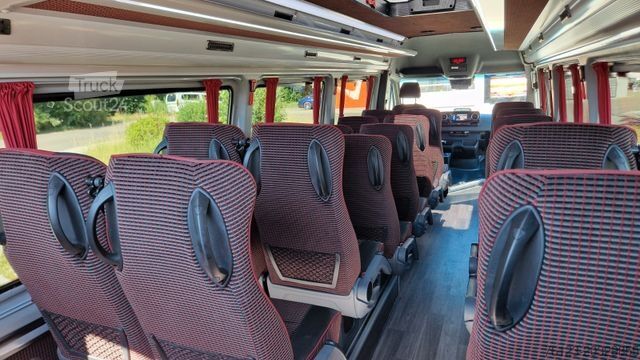Mikroautobuss MERCEDES-BENZ 517 Lord Comfort XXL Lagerfahrzeug 23 SS