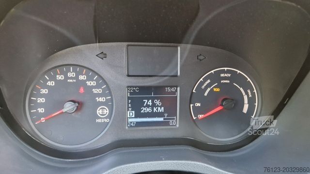 Kleinbus MERCEDES-BENZ Elektro Heckniederflur Bestellfahrzeug