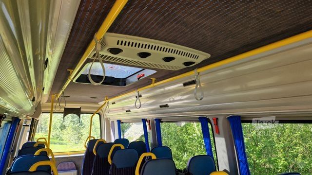 Kleinbus MERCEDES-BENZ Elektro Heckniederflur Bestellfahrzeug