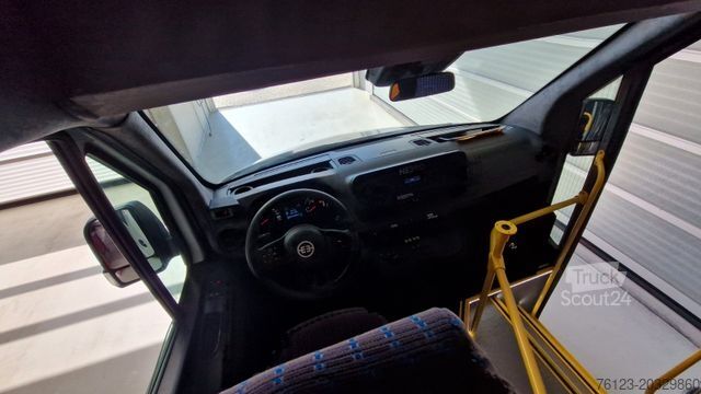 Minibus MERCEDES-BENZ Elektro  Heckniederflur Bestellfahrzeug