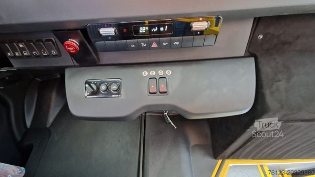 Kleinbus MERCEDES-BENZ Elektro Heckniederflur Bestellfahrzeug