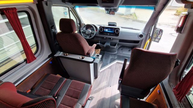 Minibus MERCEDES-BENZ 2 x 517 Lord Comfort XXL Lagerfahrzeug 23 SS