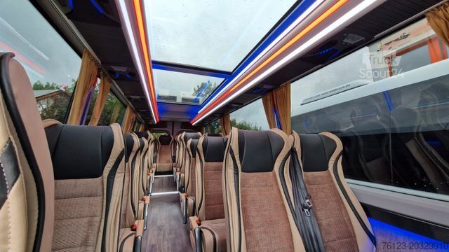 Minibus MERCEDES-BENZ 519 und 517 Glasdach XXL  20 Sitze Stock