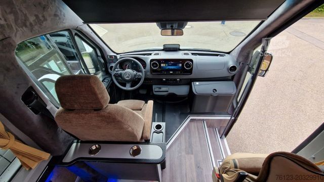 Minibus MERCEDES-BENZ 519 und 517 Glasdach XXL  20 Sitze Stock