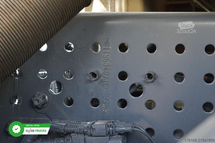 štandardný ťahač MERCEDES-BENZ Actros 5 1845 BigSpace