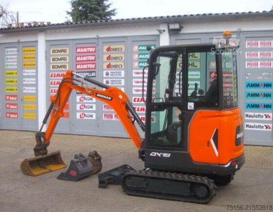 Minibagger DOOSAN DX 19 3x Löffel (Baugleich BOBCAT E19)