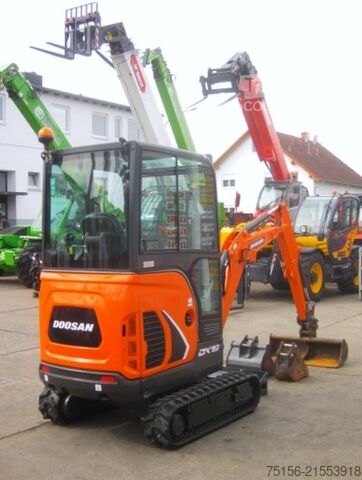 Minibagger DOOSAN DX 19 3x Löffel (Baugleich BOBCAT E19)